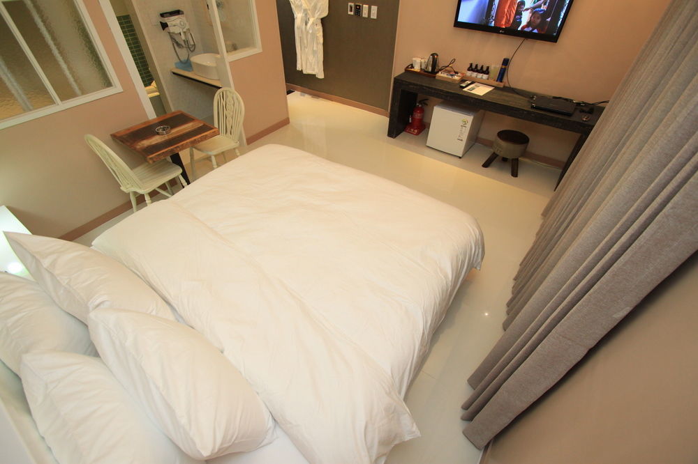 Hound Hotel Changwon Dış mekan fotoğraf